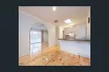 Property photo of 16 Grinstead Court Craigieburn VIC 3064