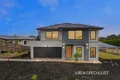Property photo of 1 Boulton Place Drouin VIC 3818