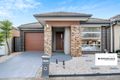 Property photo of 31 Cockatiel Circuit Craigieburn VIC 3064