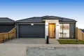 Property photo of 11 Paskas Drive Fraser Rise VIC 3336