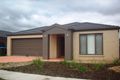 Property photo of 8 Finsbury Crescent Manor Lakes VIC 3024