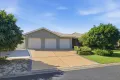 Property photo of 10 Parkview Crescent Jerrabomberra NSW 2619