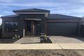 Property photo of 38 Carver Circuit Wollert VIC 3750