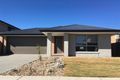 Property photo of 7 Langside Grove Cranbourne East VIC 3977