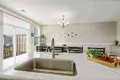 Property photo of 1 Bahrs Point Drive Bahrs Scrub QLD 4207