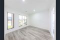 Property photo of 10 Streamside Drive Craigieburn VIC 3064