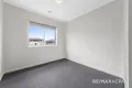 Property photo of 25 Wilderness Road Fraser Rise VIC 3336