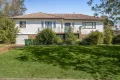 Property photo of 16 Ross Street Mount Lofty QLD 4350