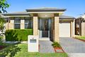 Property photo of 28 Mackay Circuit Ropes Crossing NSW 2760