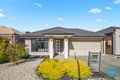 Property photo of 6 Hawksbury Green Caroline Springs VIC 3023