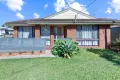 Property photo of 17 Gymea Crescent Mannering Park NSW 2259