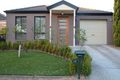 Property photo of 20 Willandra Loop Caroline Springs VIC 3023
