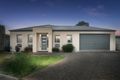 Property photo of 8 Fenwick Fairway Bannockburn VIC 3331