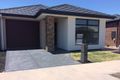 Property photo of 10 Loudon Circuit Craigieburn VIC 3064
