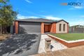 Property photo of 2 Yaralla Street Tarneit VIC 3029