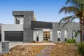 Property photo of 8 Narracan Close Caroline Springs VIC 3023