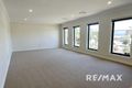 Property photo of 5 Clunies Ross Crescent Lloyd NSW 2650