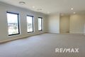 Property photo of 5 Clunies Ross Crescent Lloyd NSW 2650