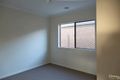 Property photo of 8 Corinna Way Pakenham VIC 3810