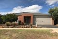 Property photo of 32 Murrumbidgee Street Manor Lakes VIC 3024