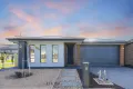 Property photo of 8 Repartee Street Tarneit VIC 3029