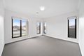 Property photo of 34 Riverglen Drive Craigieburn VIC 3064