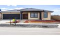 Property photo of 40 Lochran Road Doreen VIC 3754