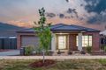 Property photo of 15 Tora Crescent Fraser Rise VIC 3336