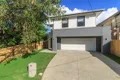 Property photo of 82 Englefield Road Oxley QLD 4075