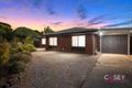 Property photo of 8 Mawson Court Cranbourne North VIC 3977