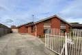 Property photo of 33 Freeman Crescent Mill Park VIC 3082