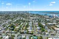 Property photo of 10 Vernon Avenue Labrador QLD 4215