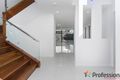 Property photo of 2/26 Milton Avenue Paradise Point QLD 4216