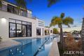 Property photo of 10 Kensington Mews Paradise Point QLD 4216