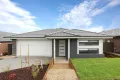 Property photo of 11 Duloe Rise Cobblebank VIC 3338