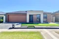 Property photo of 7 Buttermint Crescent Manor Lakes VIC 3024