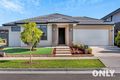 Property photo of 10 Berrima Court Cranbourne North VIC 3977