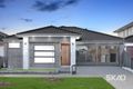 Property photo of 17 Nesting Vista Craigieburn VIC 3064