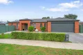 Property photo of 14 Creekview Place Ascot VIC 3551