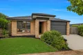 Property photo of 37 Timbertop Crescent Drouin VIC 3818