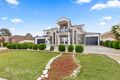 Property photo of 8 Illawarra Circuit Taylors Hill VIC 3037