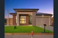 Property photo of 28 Alister Grove Tarneit VIC 3029
