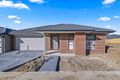 Property photo of 5 Barkers Crescent Mickleham VIC 3064