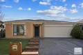 Property photo of 10 Hobart Way Taylors Hill VIC 3037