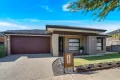 Property photo of 35 Latteridge Way Mickleham VIC 3064