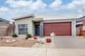 Property photo of 9 Hascombe Drive Caroline Springs VIC 3023