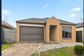 Property photo of 20 Carisbrook Circuit Truganina VIC 3029