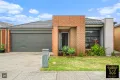 Property photo of 3 Black Wattle Way Cranbourne VIC 3977
