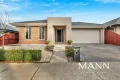 Property photo of 31 Raychelsbury Parade Wollert VIC 3750