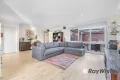 Property photo of 16 Rearden Close Endeavour Hills VIC 3802